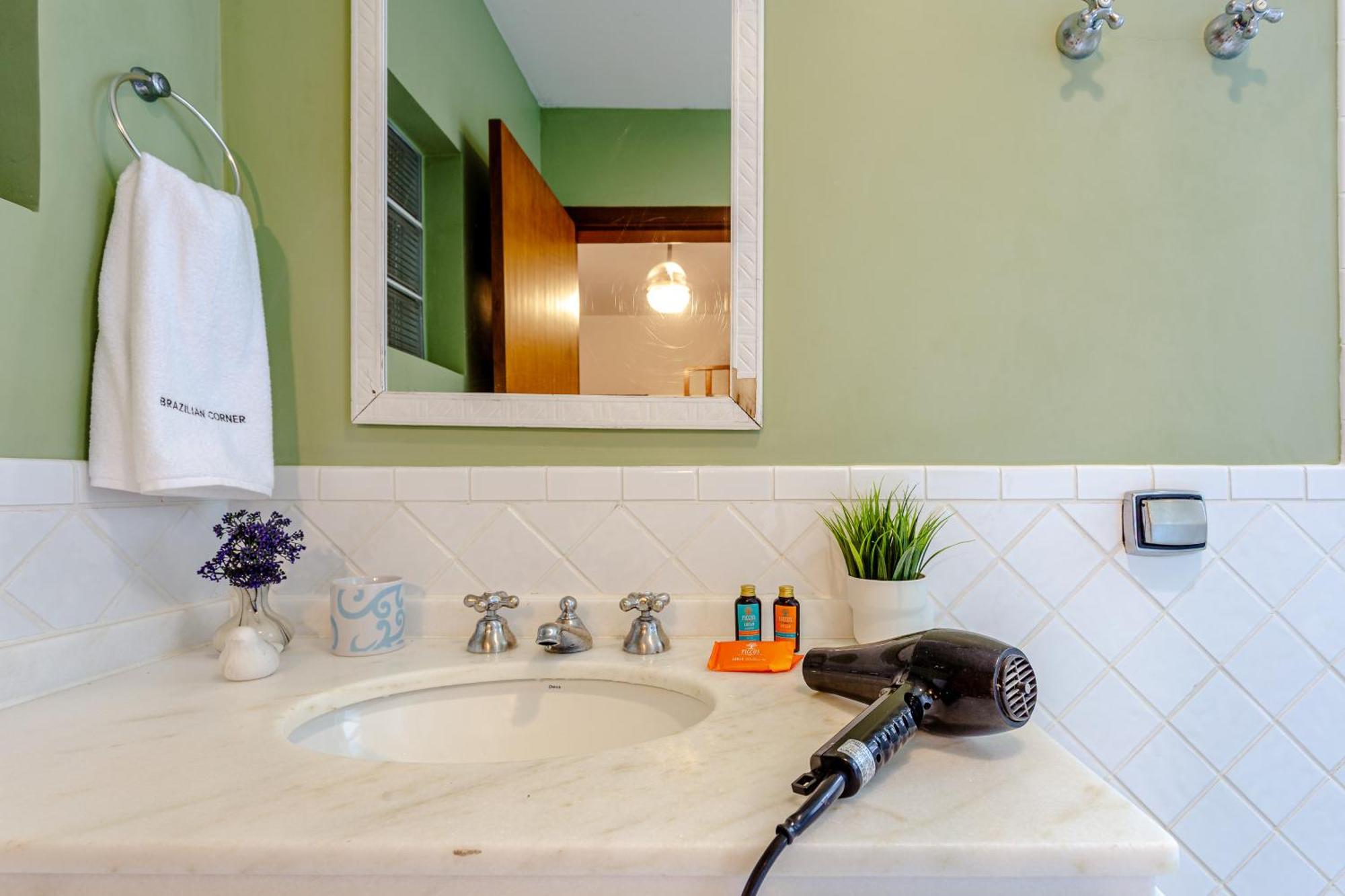 カンブリ Casa Com Vista Incrivel E Jacuzzi | Brazilian Cornerヴィラ エクステリア 写真